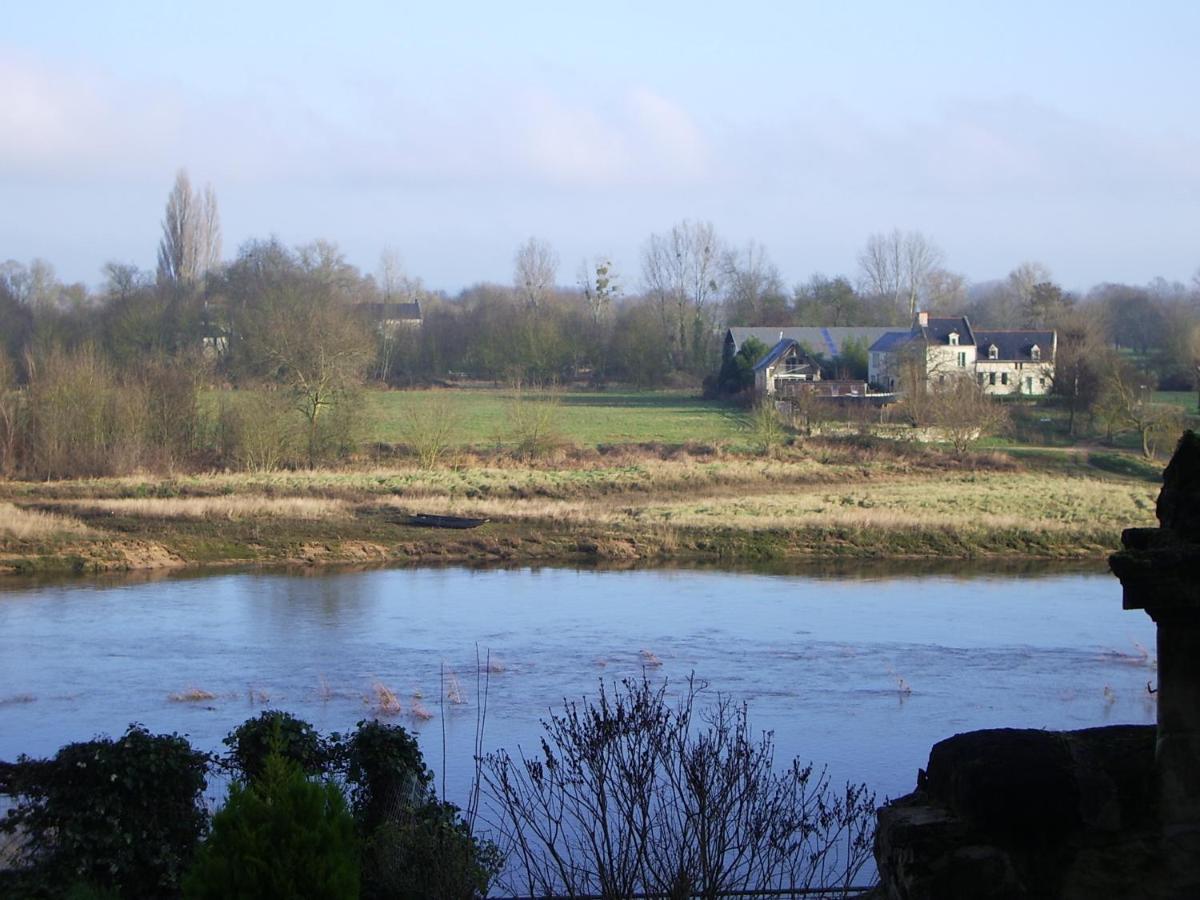 Villa L’escale Troglo au bord de la Loire à Souzay-Champigny Extérieur photo